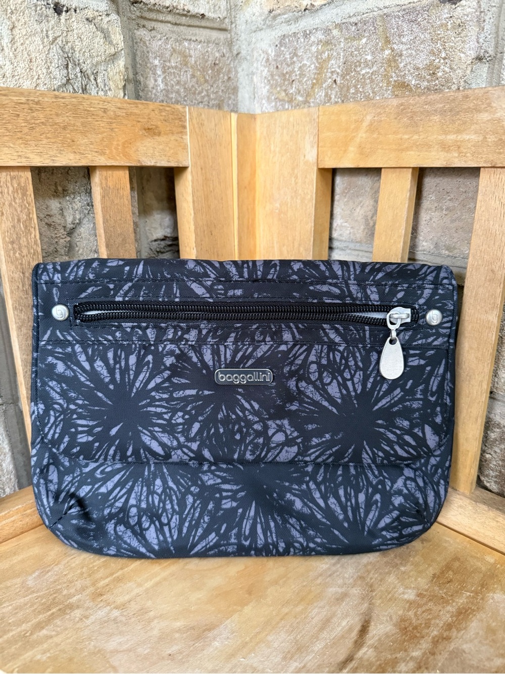 Baggallini Black and Gray Floral Print Crossbody